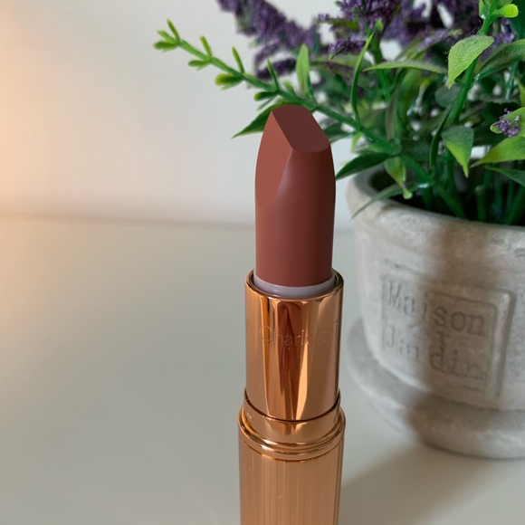 Charlotte Tilbury Pillow Talk lipstick (new) - Picture 3 of 4